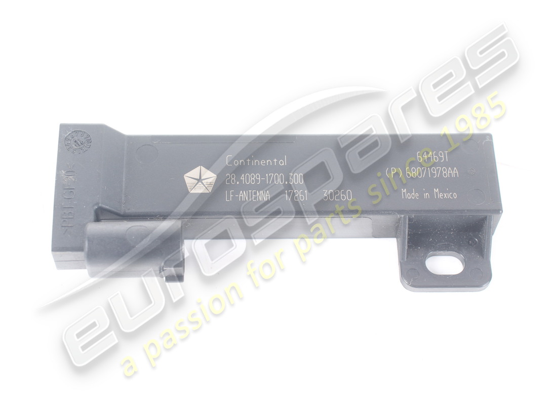 used maserati am/fm1 antenna amplifier. part number 670106193 (1)