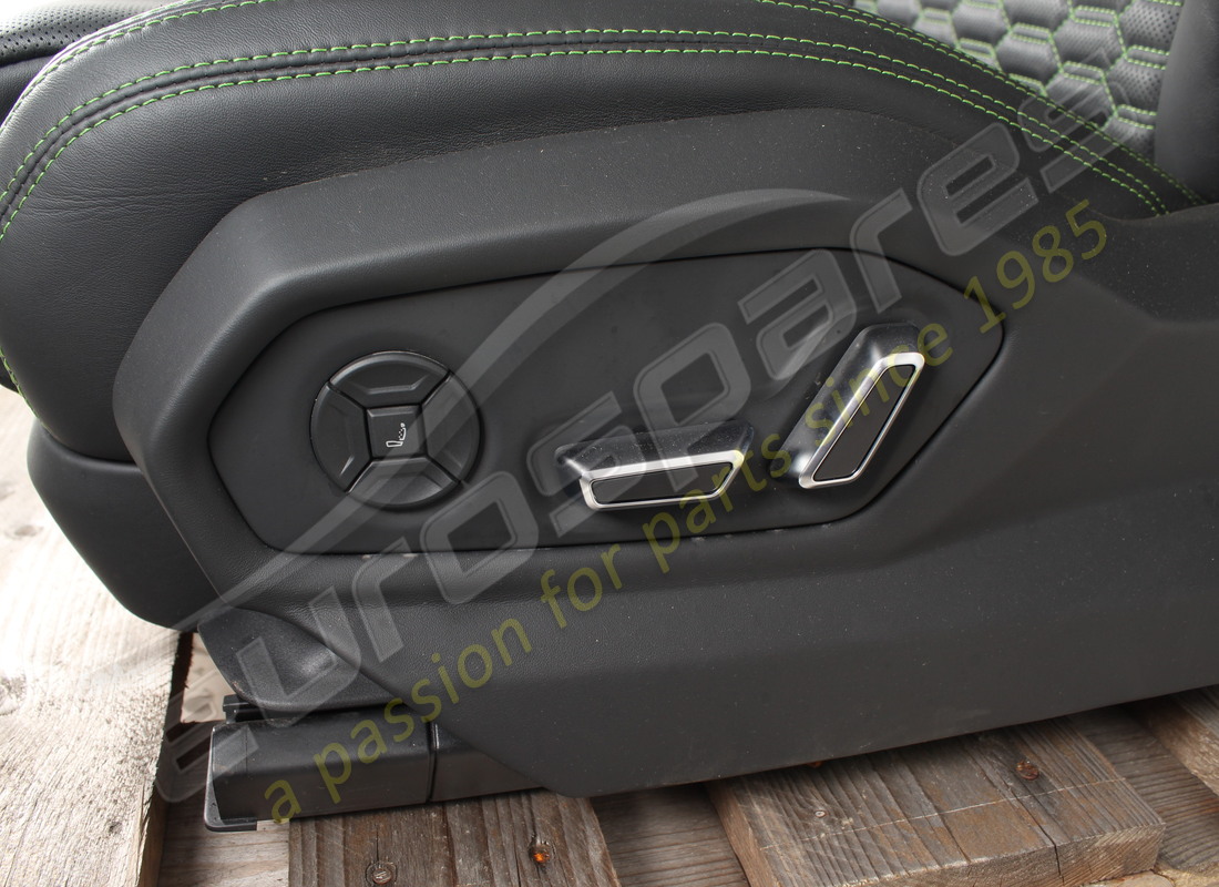 USED LAMBORGHINI COMPLETE SEAT SET. PART NUMBER EAP1227394 (5) used lamborghini complete seat set. part number eap1227394 (5)