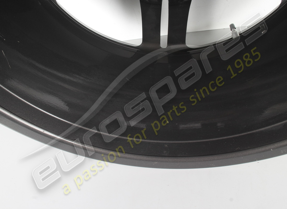 used ferrari rear wheel. part number 855341 (6)
