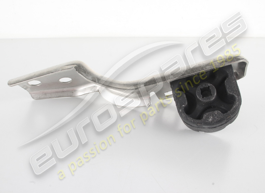 new maserati rh rear bracket exhaust pipe. part number 670031934 (3)