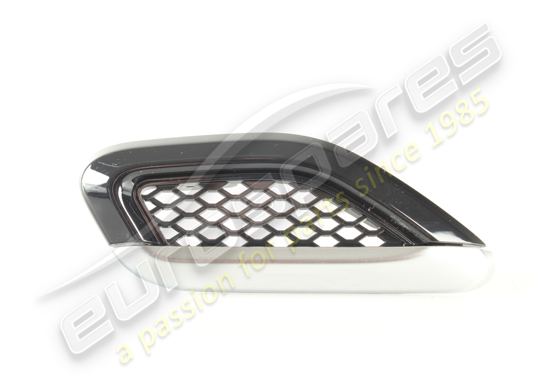 new maserati lh lateral air vent. part number 670197652 (1)