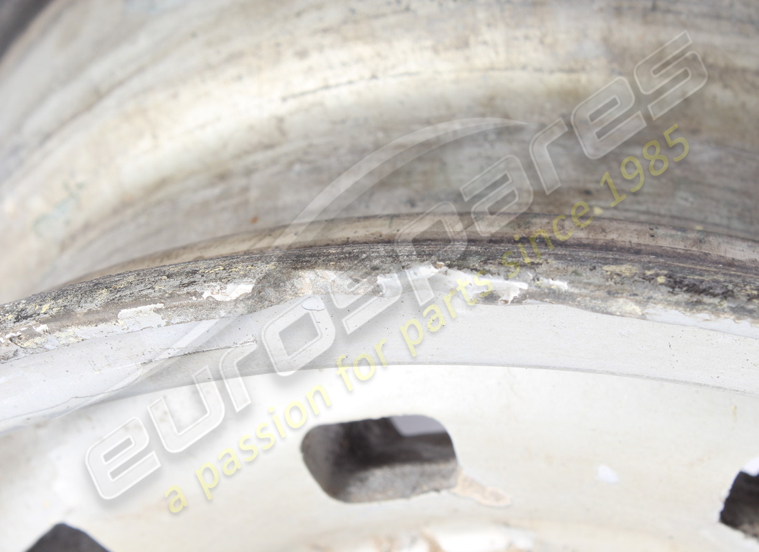 used ferrari road wheel 7.5 x 15''. part number 700337 (6)