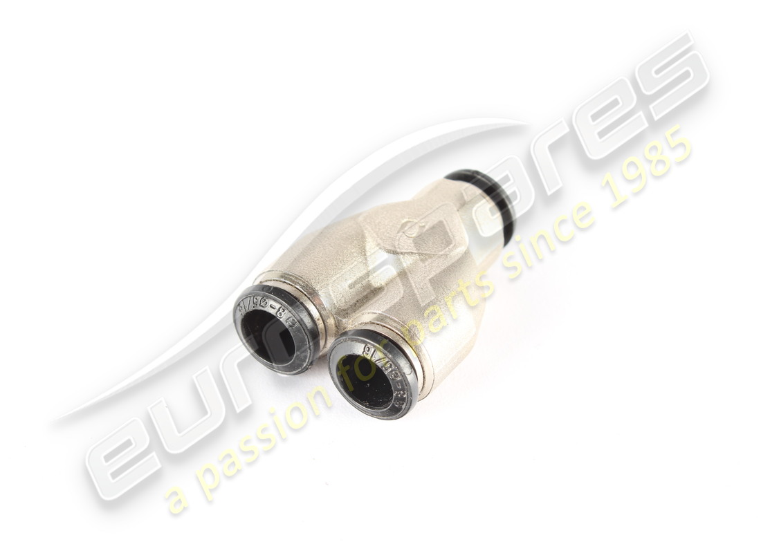 used ferrari 3-way connector. part number 339697 (1)