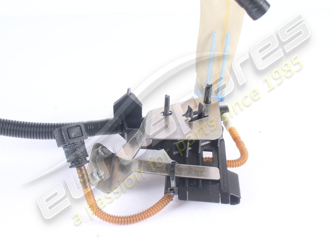 used aston martin pump jet assembly, fuel lhs. part number 4g439b260da (3)