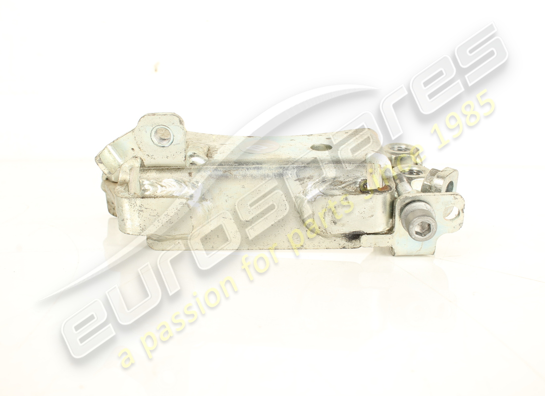 used ferrari lh bush travel limiter bracket. part number 949996 (4)