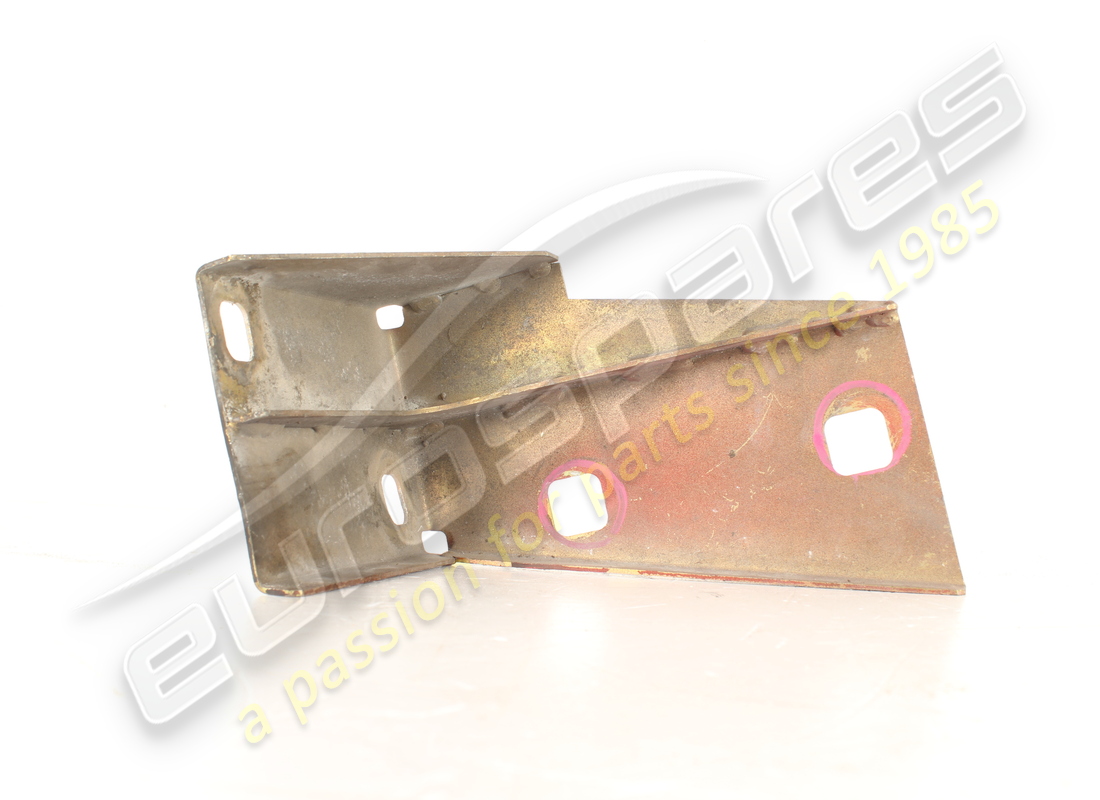 used ferrari rh inner bracket. part number 66171700 (2)
