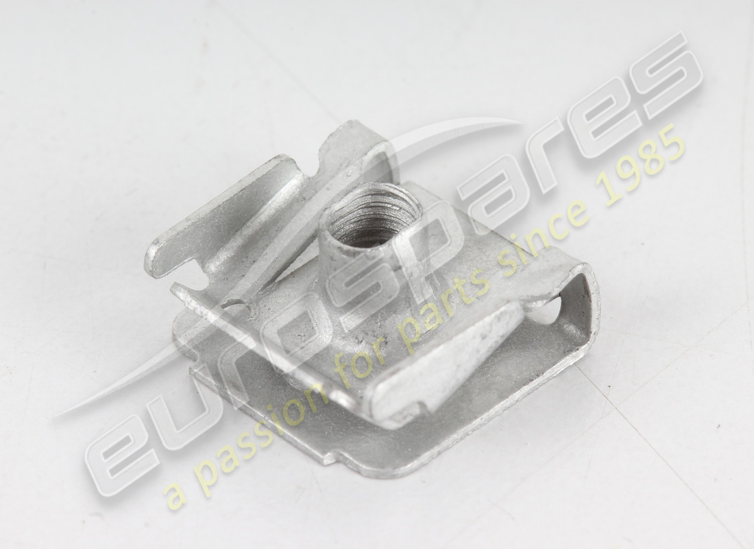 new lamborghini snap nut clamp m5x16.6x17.3. part number n91137101 (1)
