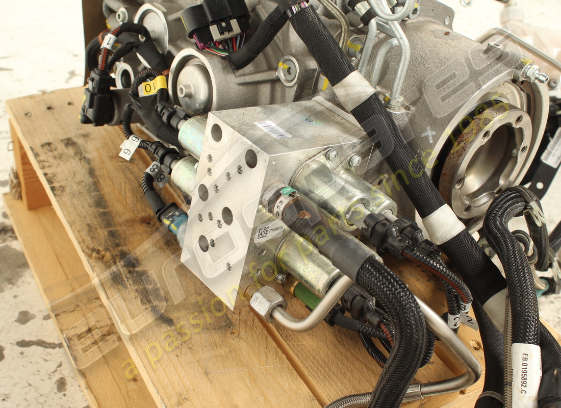 used ferrari power take off unit. part number 943858 (3)