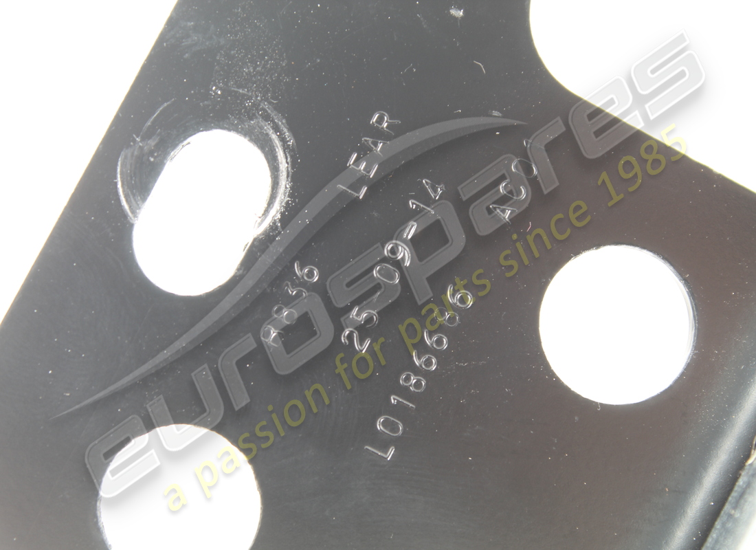 used ferrari rear lh trim. part number 82093500 (5)