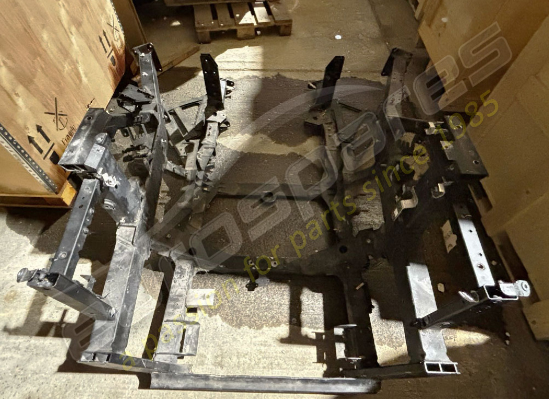 USED Lamborghini REAR END . PART NUMBER 470813031F (1)
