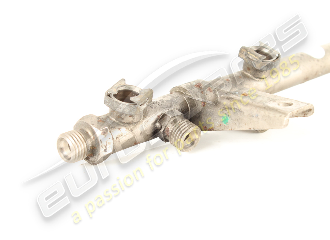 USED MASERATI RH HEAD FUEL PIPE. PART NUMBER 585060002 (4) used maserati rh head fuel pipe. part number 585060002 (4)