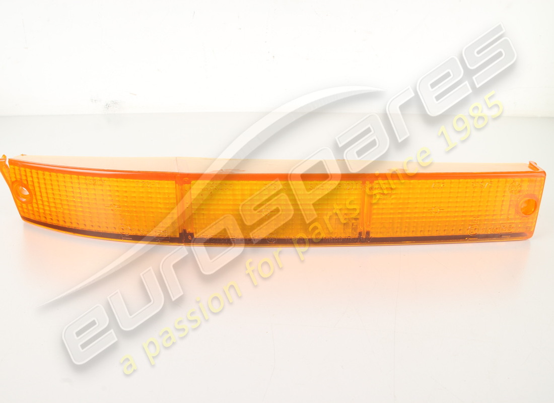 new (other) ferrari rh front lens indicator rhd part number 61536100 (1)