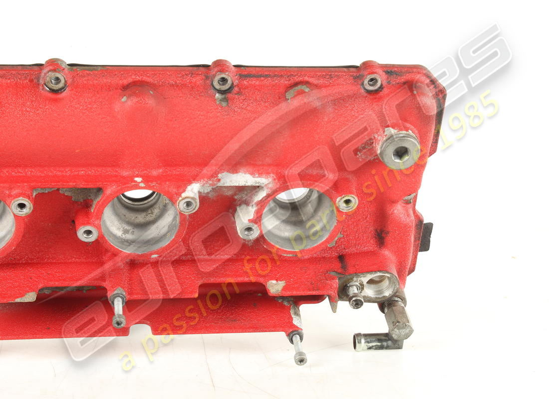 used maserati rh cylinder head cover. part number 187815 (3)