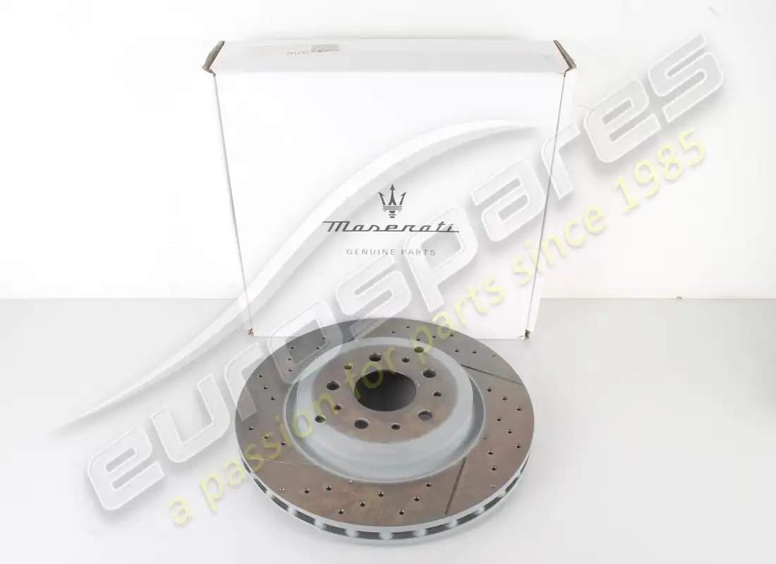 new maserati rear disc drilled and slotted. part number 257142 (5)